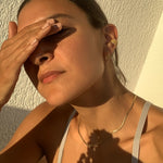 Taş detay yakın plan – Double Princess Semita ear cuff, 14K mikro altın kaplama