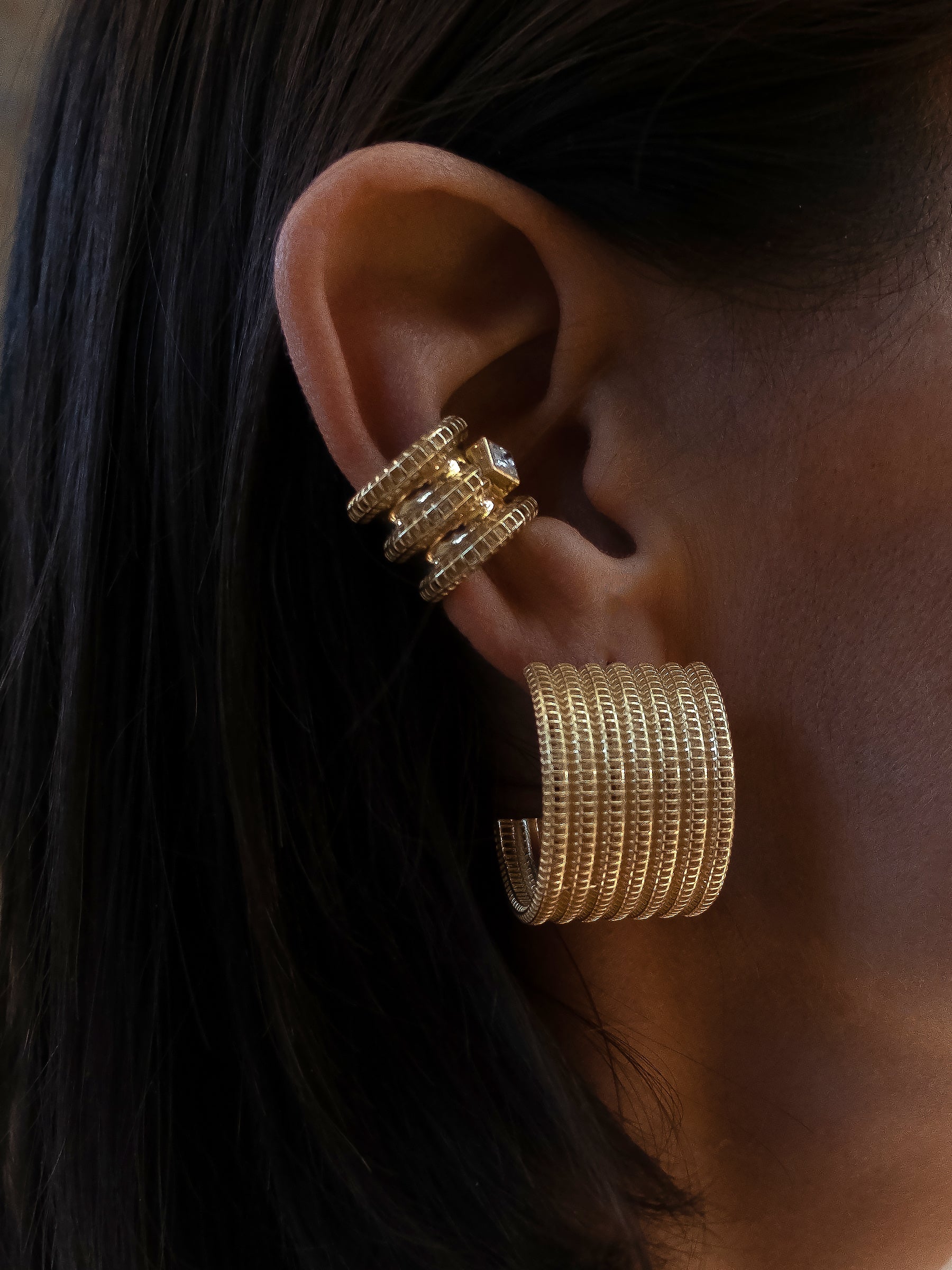 Erchie ear cuff kulakta – beyaz zirkon taşlı, deliksiz ve ayarlanabilir