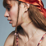Semita ear cuff portre – uniseks altın ear cuff, tek parça